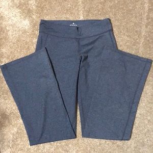 Athleta dark gray yoga pants size Medium Tall
